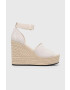 Calvin Klein Jeans szandál WEDGE SANDAL WIDE SU CON bézs női éksarkú YW0YW00963 - Pepit.hu