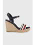 Tommy Hilfiger szandál CORPORATE WEDGE sötétkék női éksarkú FW0FW07086 - Pepit.hu