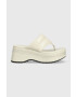 Tommy Jeans bőr flip-flop SANDAL PADDED bézs női platformos EN0EN02075 - Pepit.hu