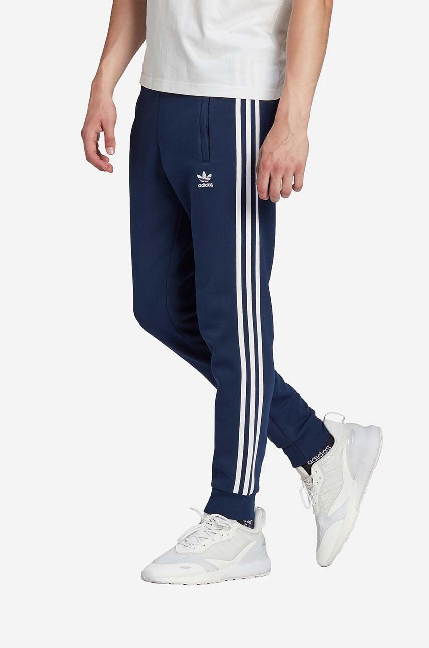 adidas Originals melegítőnadrág Adicolor Classics 3-Stripes Pants sötétkék nyomott mintás - Pepit.hu