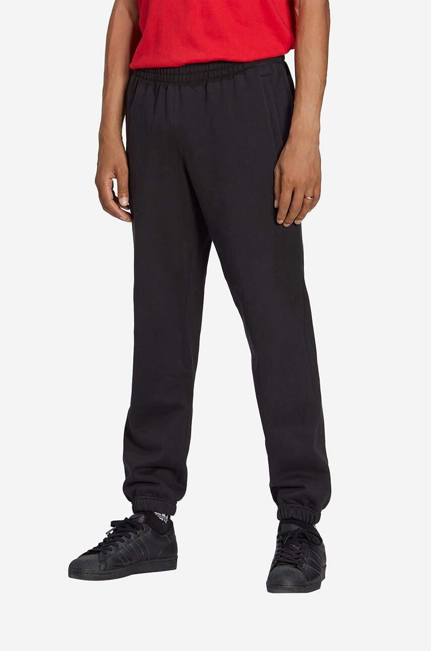 adidas Originals pamut melegítőnadrág Trefoil Essentials Pants fekete sima - Pepit.hu