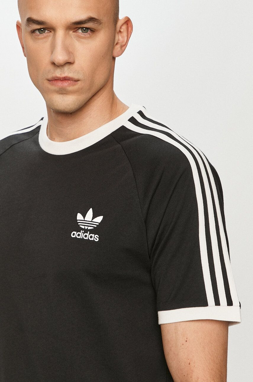 adidas Originals T-shirt GN3495 - Pepit.hu