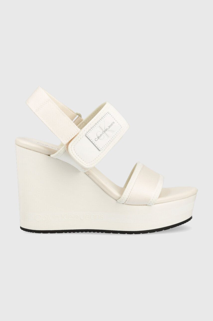 Calvin Klein Jeans szandál WEDGE SANDAL BADGE fehér női éksarkú YW0YW01028 - Pepit.hu