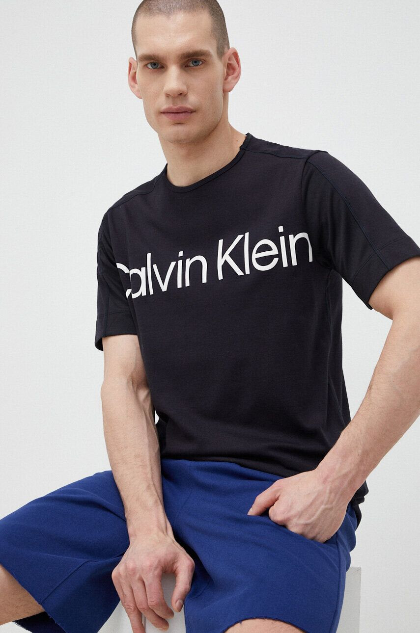 Calvin Klein Performance edzős póló Effect fekete nyomott mintás - Pepit.hu