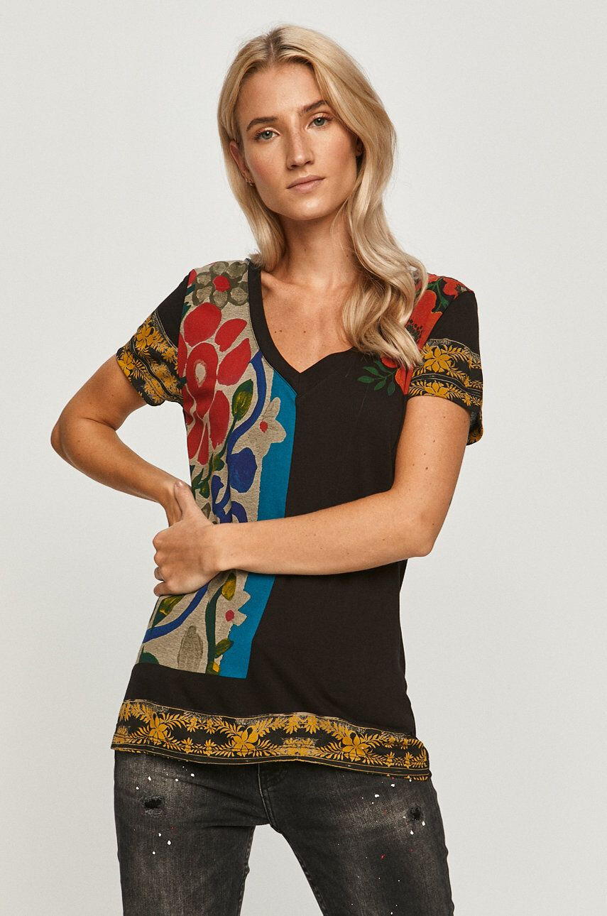 Desigual T-shirt - Pepit.hu