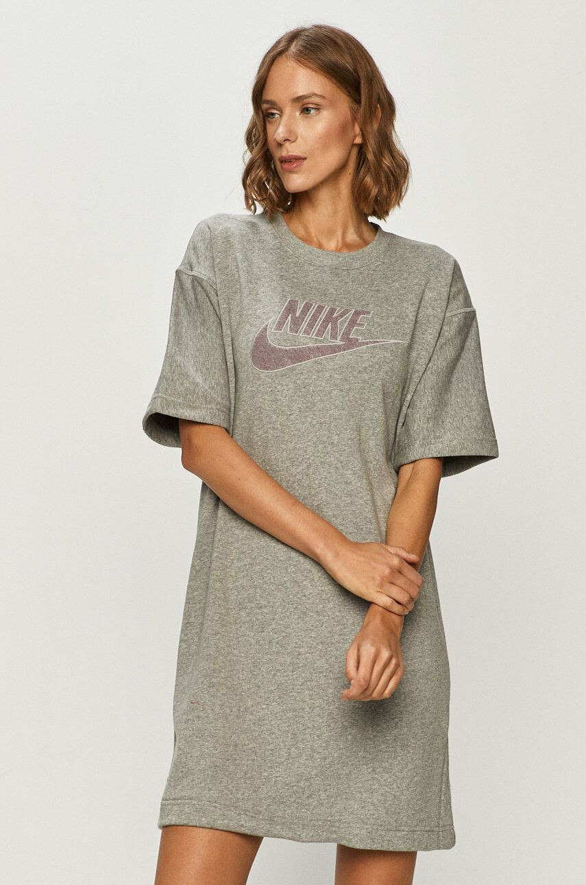 Nike Sportswear Ruha - Pepit.hu