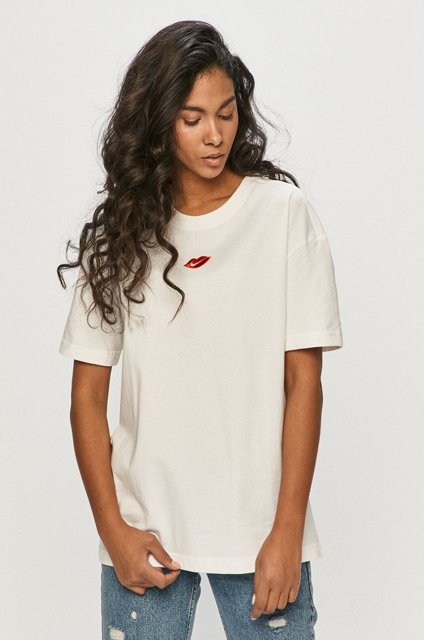 Nike Sportswear T-shirt - Pepit.hu