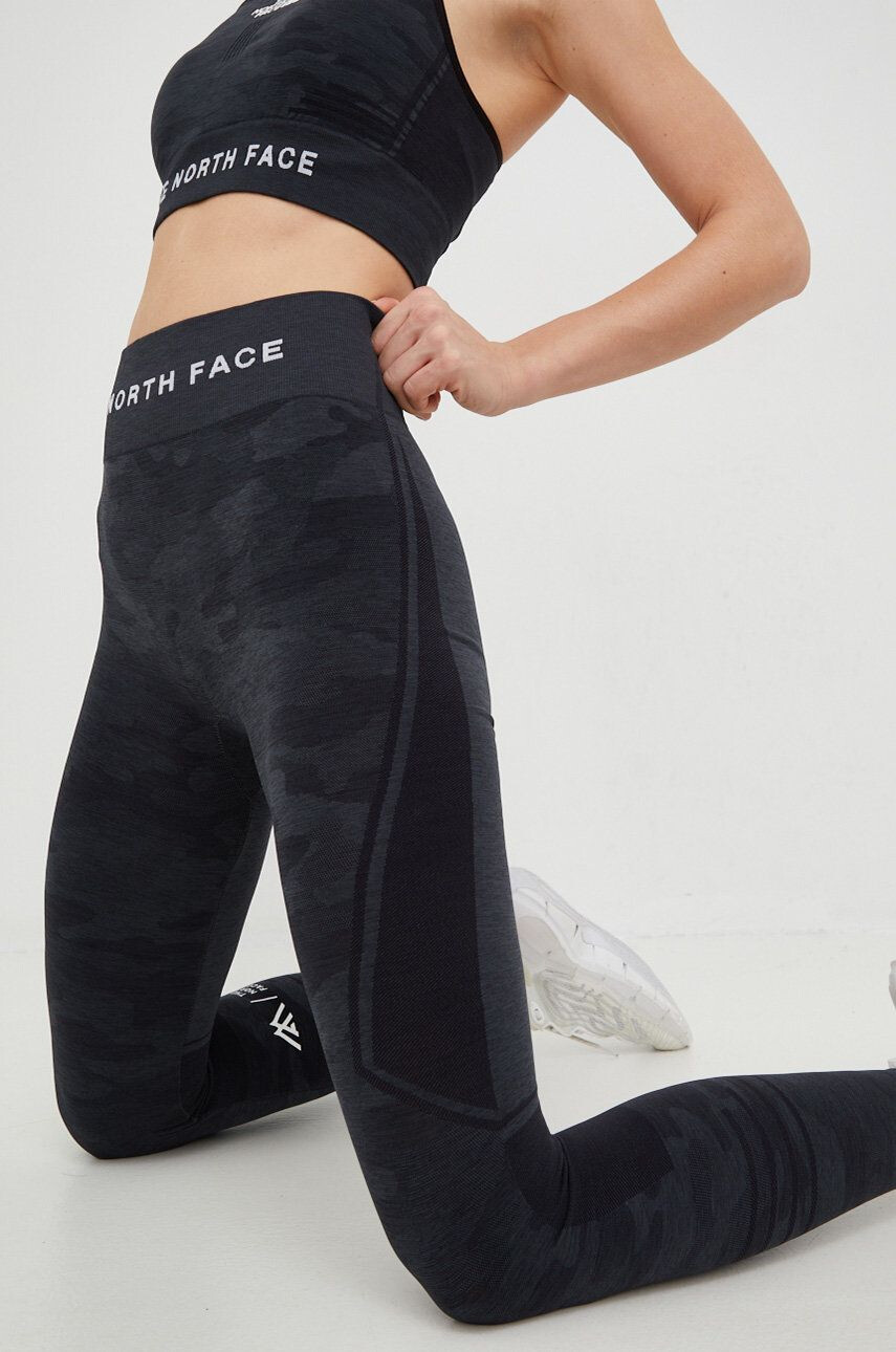 The North Face sport legging Mountain Athletics fekete női mintás - Pepit.hu