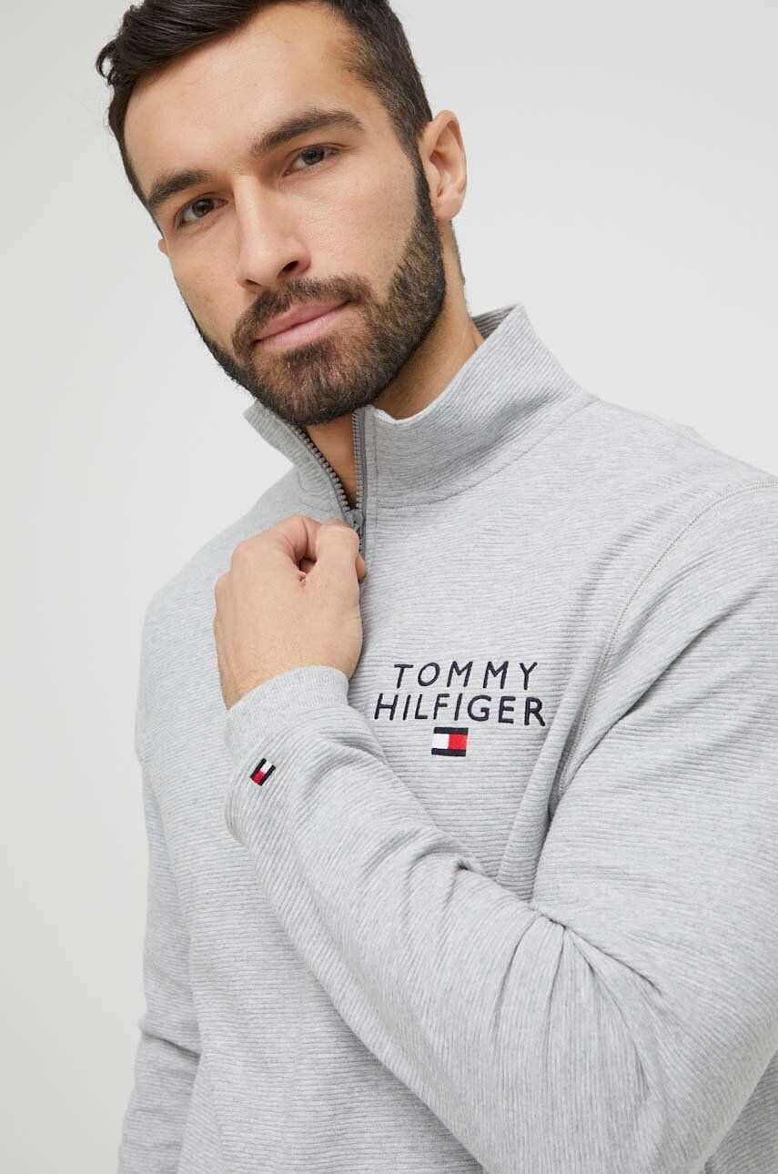 Tommy Hilfiger pamut pulóver otthoni viseletre szürke nyomott mintás - Pepit.hu