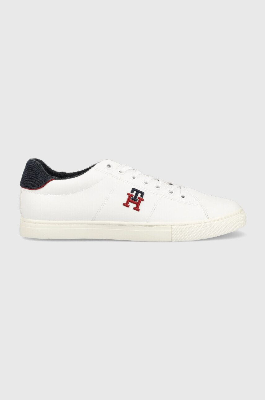 Tommy Hilfiger sportcipő Fm0fm04350 Core Vulc Varsity Monogram fehér - Pepit.hu