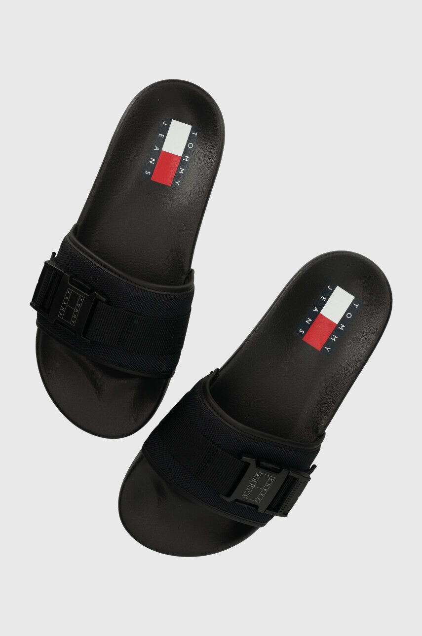 Tommy Jeans papucs TJM BUCKE POOL SLIDE fekete férfi EM0EM01338 - Pepit.hu