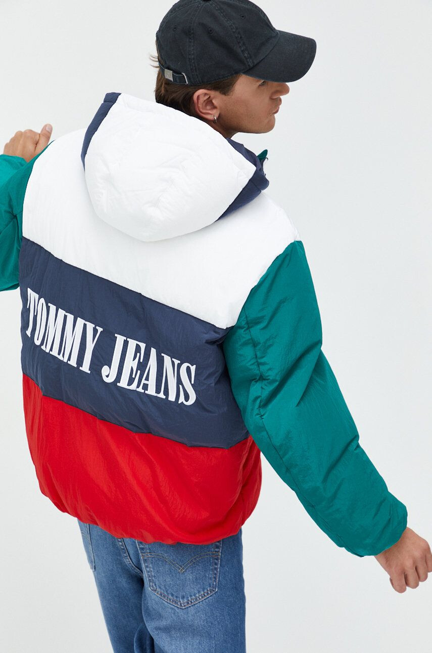 Tommy Jeans rövid kabát férfi fehér téli oversize - Pepit.hu