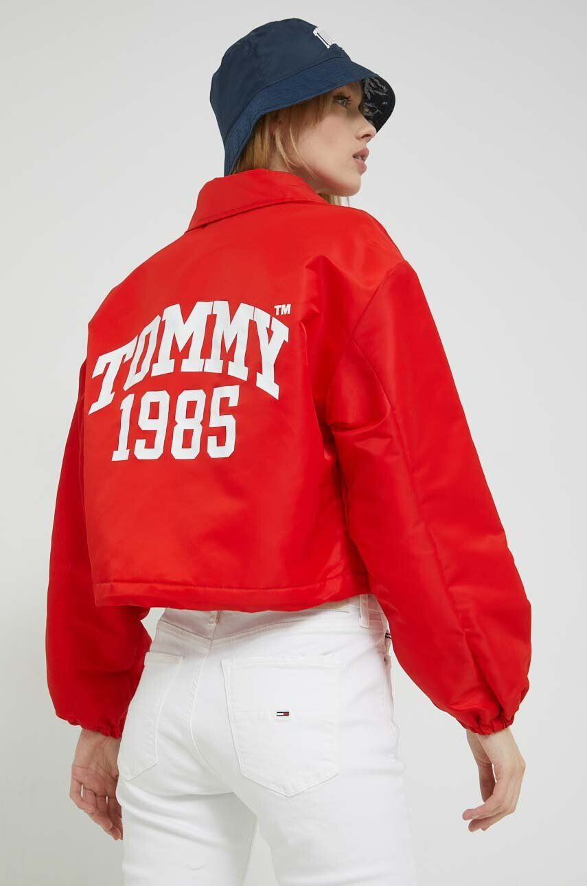 Tommy Jeans rövid kabát női piros átmeneti - Pepit.hu