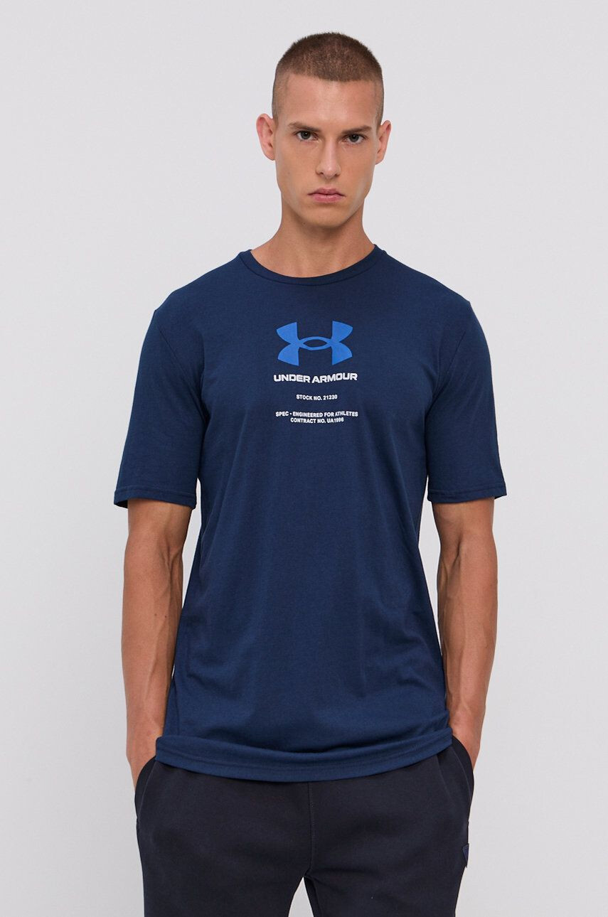 Under Armour t-shirt 1366421 fekete nyomott mintás - Pepit.hu