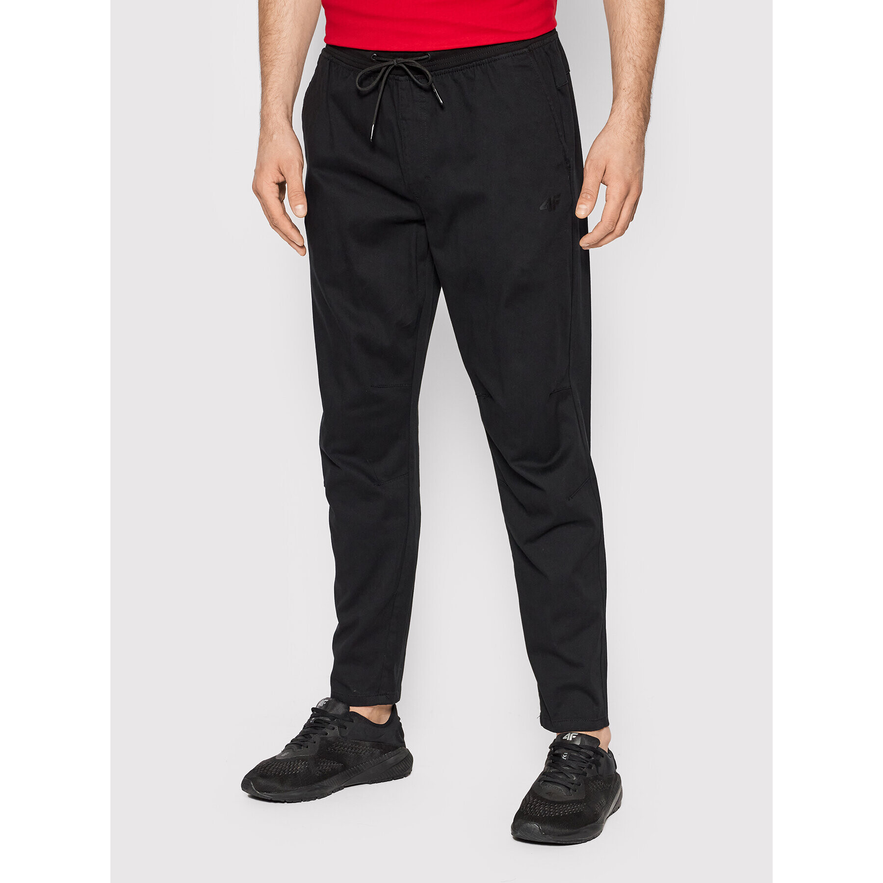 4F Joggers H4L22-SPMC013 Fekete Regular Fit - Pepit.hu