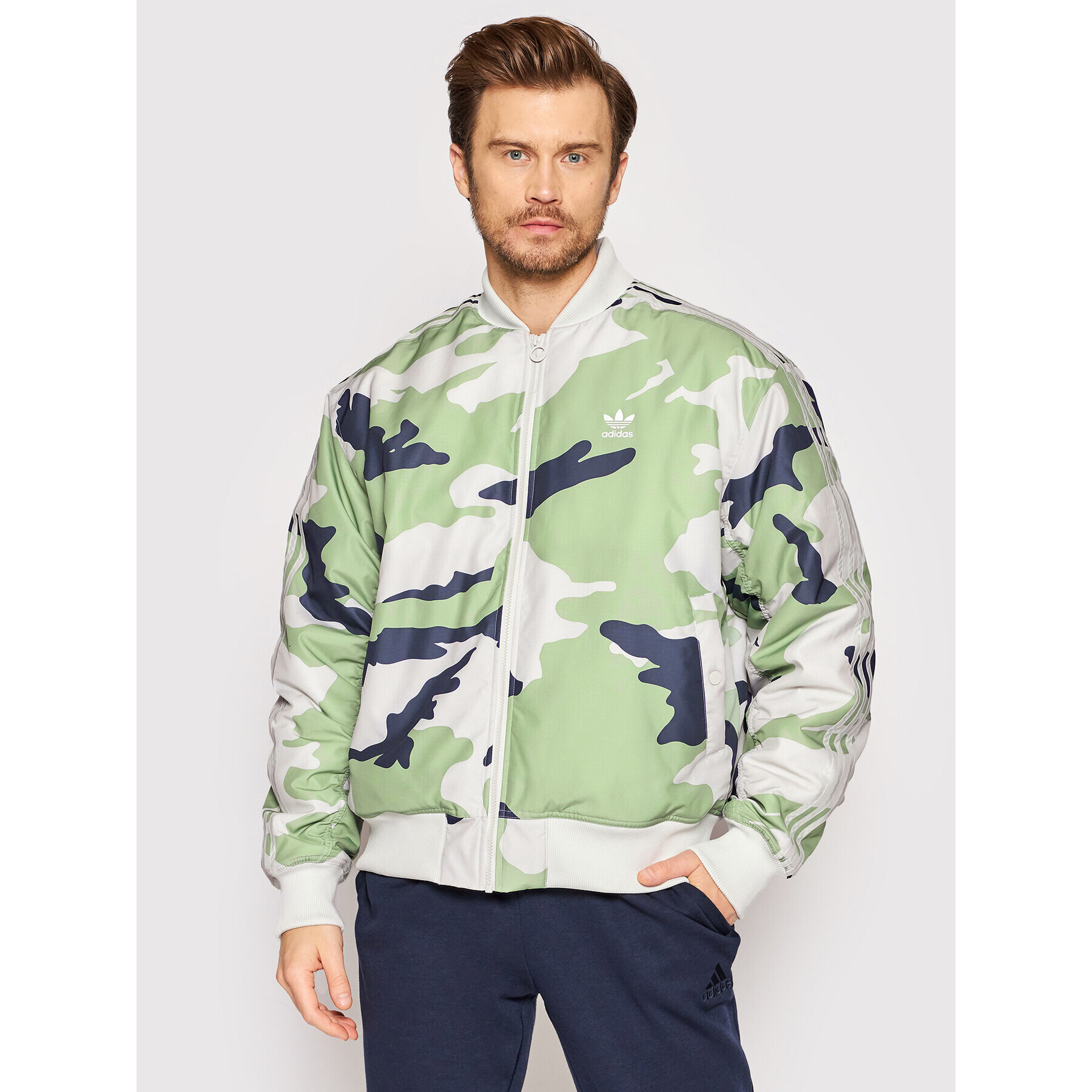 adidas Bomber dzseki Camo HG1337 Zöld Regular Fit - Pepit.hu