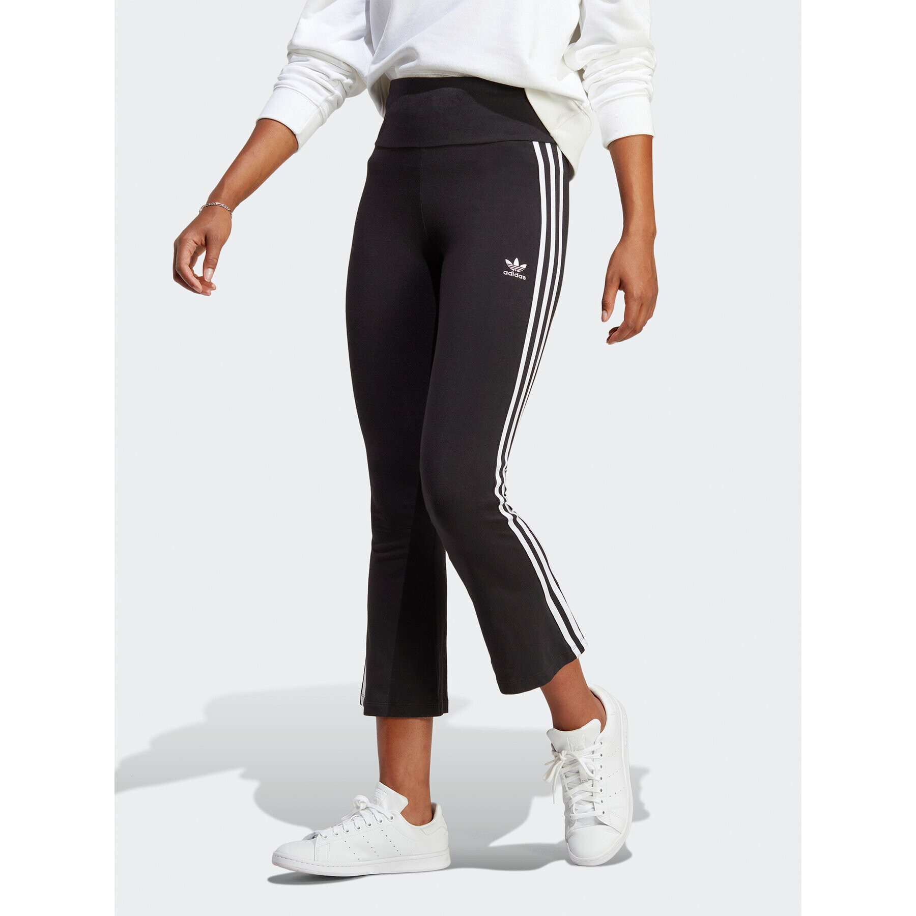 adidas Leggings Adicolor Classics 3-Stripes 7/8 Flare Leggings IC5508 Fekete Slim Fit - Pepit.hu