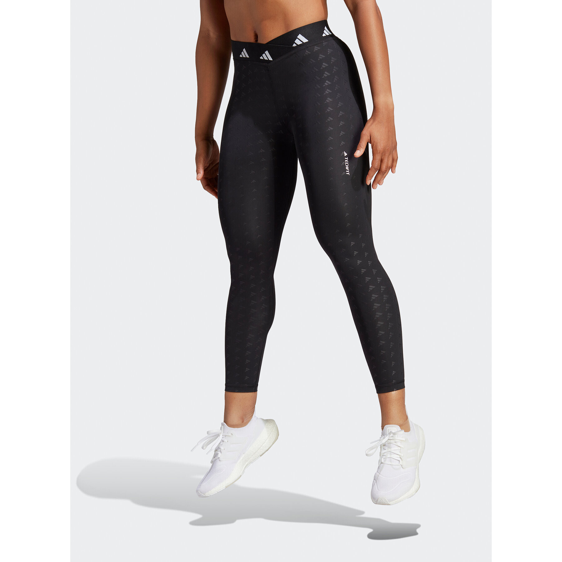 adidas Leggings Techfit Brand Love IA2537 Fekete Tight Fit - Pepit.hu