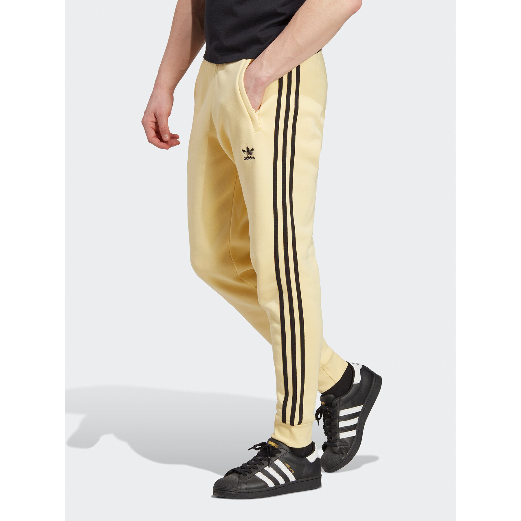 adidas Melegítő alsó Adicolor Classics 3-Stripes Joggers IA4793 Sárga Fitted Fit - Pepit.hu