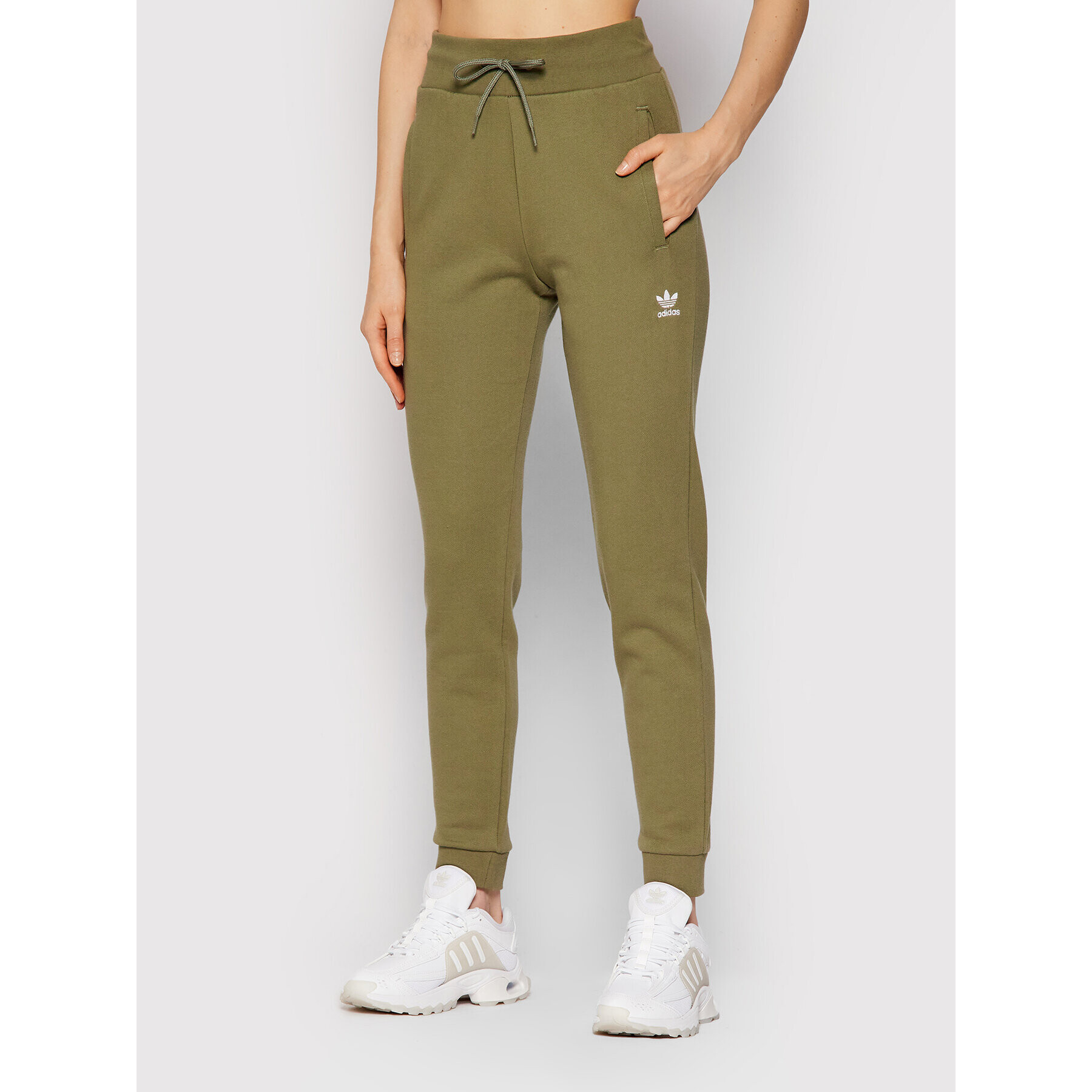 adidas Melegítő alsó adicolor Essentials H37877 Zöld Slim Fit - Pepit.hu