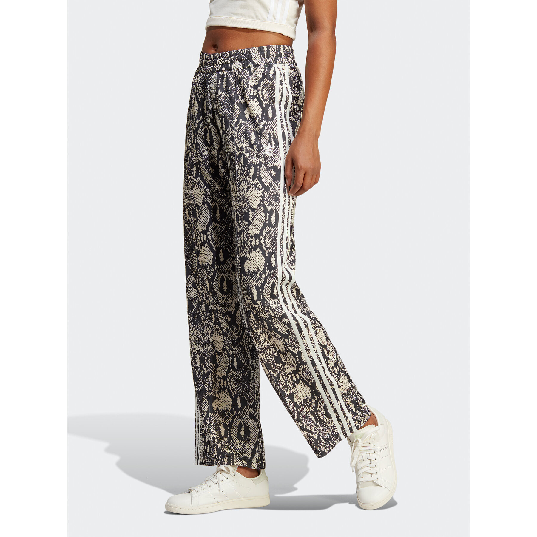 adidas Melegítő alsó Python Tracksuit Bottoms IC6083 Fekete Slim Fit - Pepit.hu