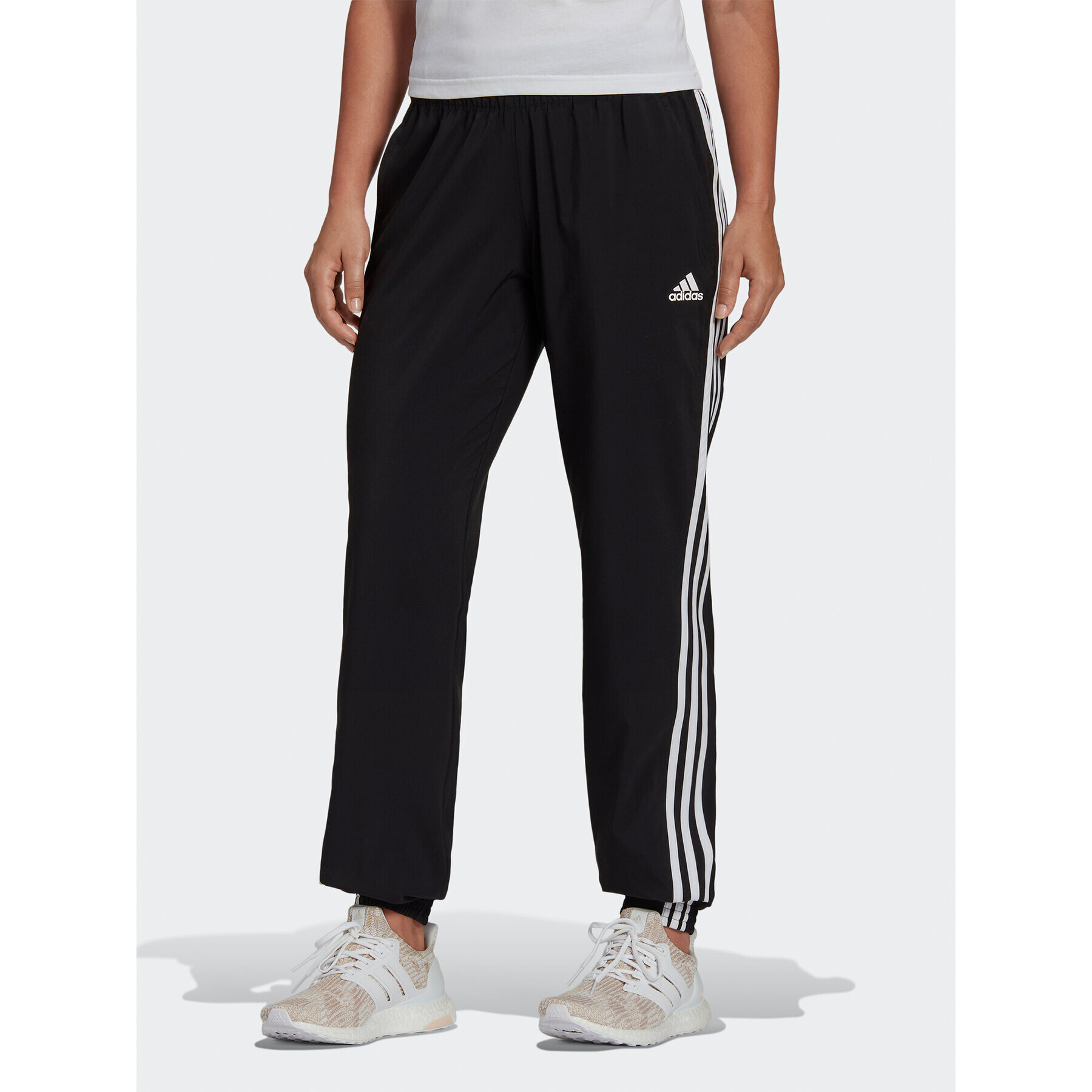 adidas Melegítő alsó TRAINICONS 3-Stripes Woven Joggers H59081 Fekete Regular Fit - Pepit.hu