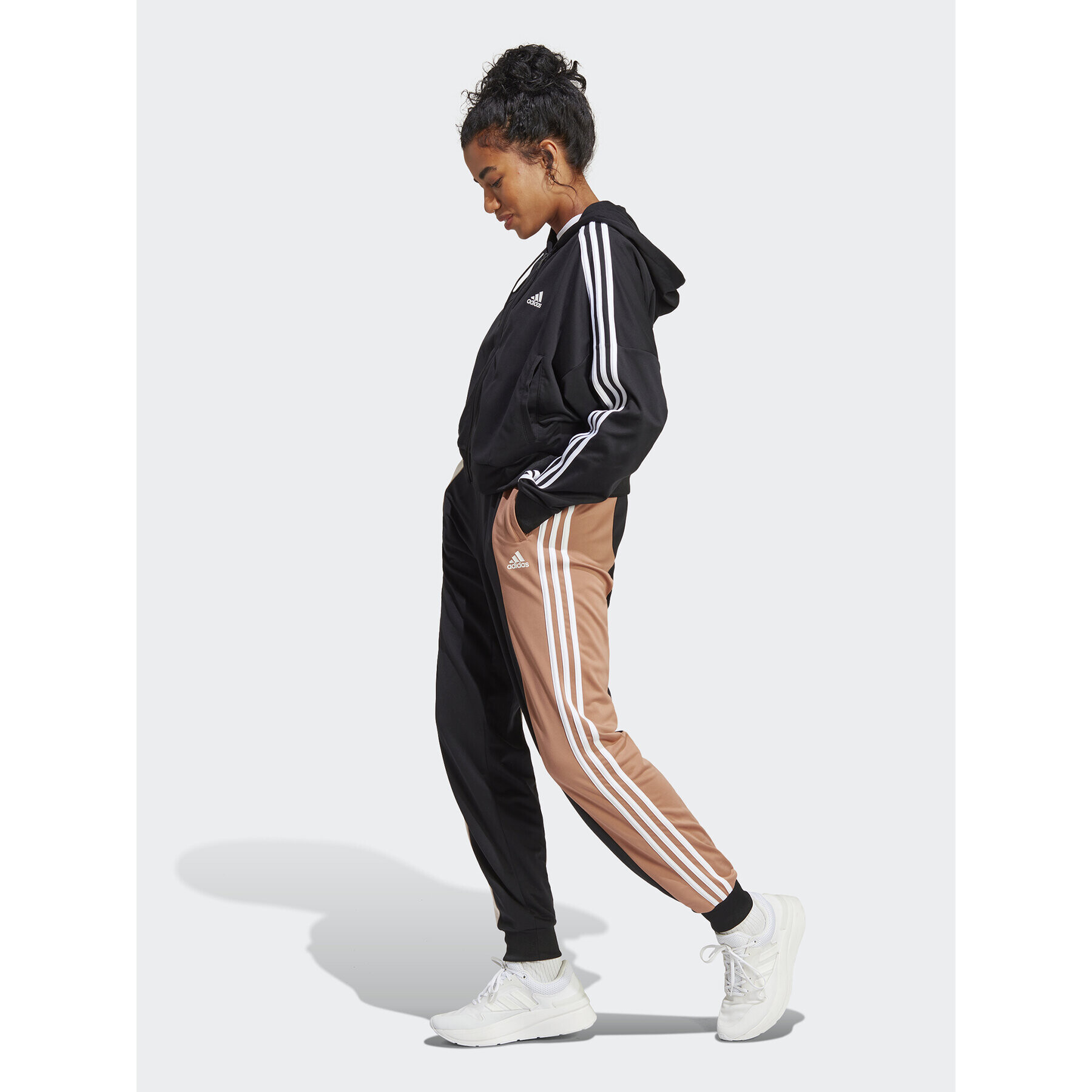 adidas Melegítő Bold Block Tracksuit IC0396 Fekete - Pepit.hu