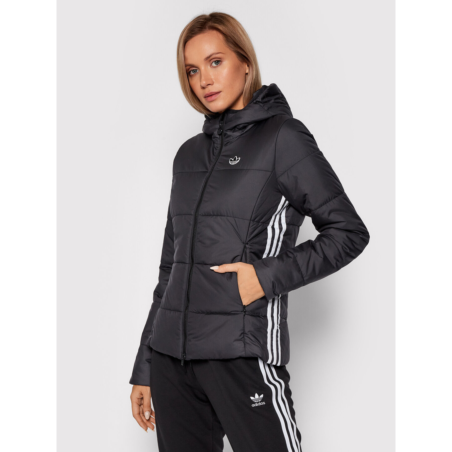 adidas Pehelykabát GD2507 Fekete Slim Fit - Pepit.hu