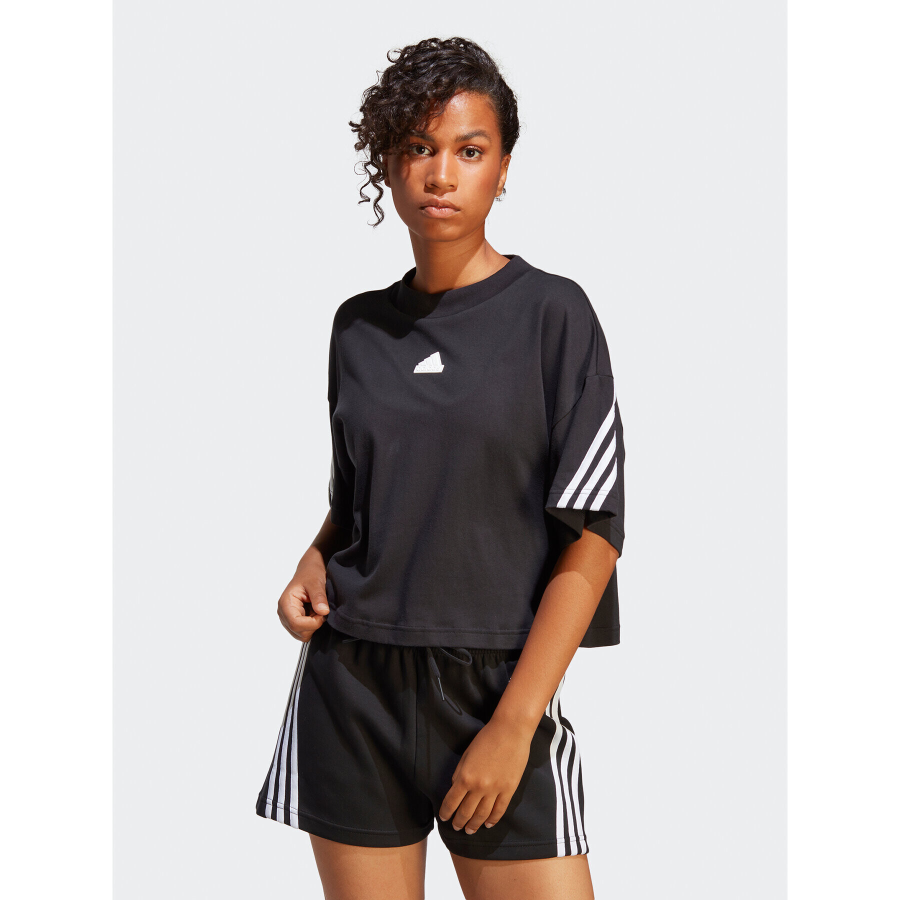 adidas Póló Future Icons 3-Stripes T-Shirt HT4695 Fekete Loose Fit - Pepit.hu