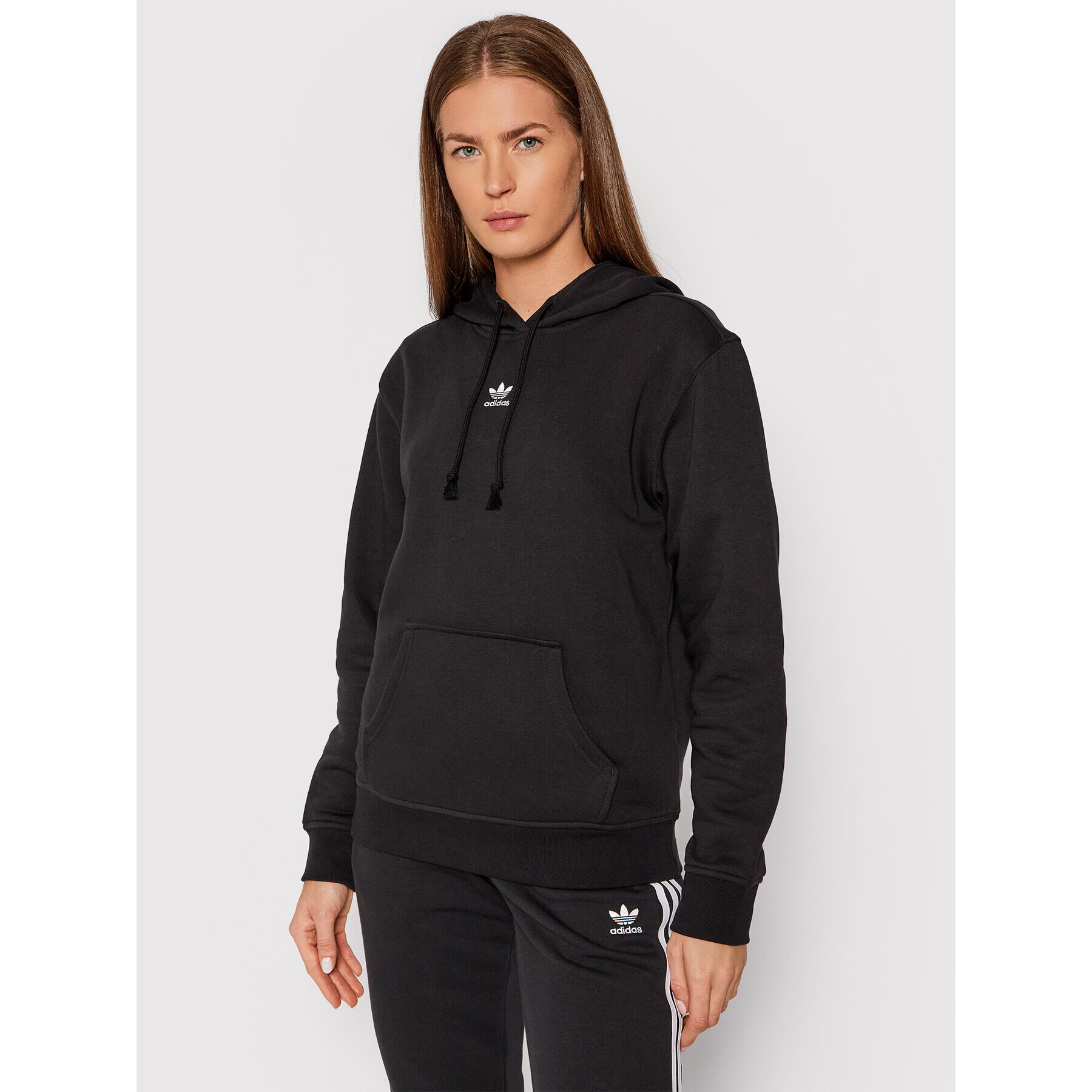 adidas Pulóver adicolor Essentials Fleece H34725 Fekete Regular Fit - Pepit.hu