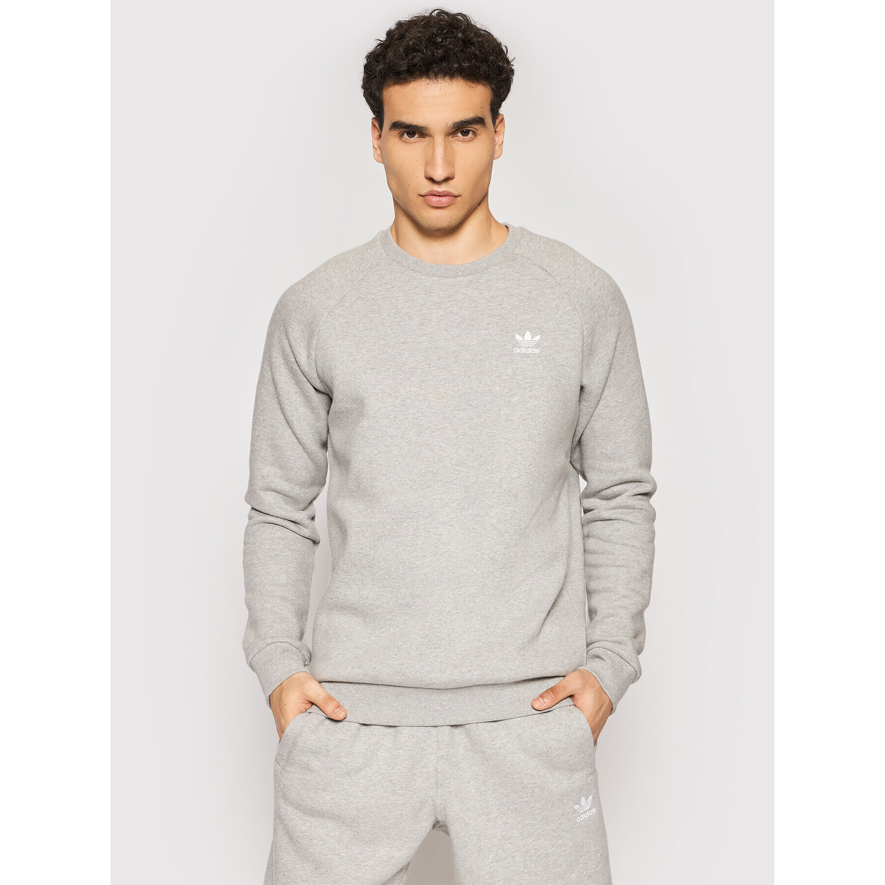 adidas Pulóver adicolor Essentials Trefoil Crewneck H34642 Szürke Regular Fit - Pepit.hu