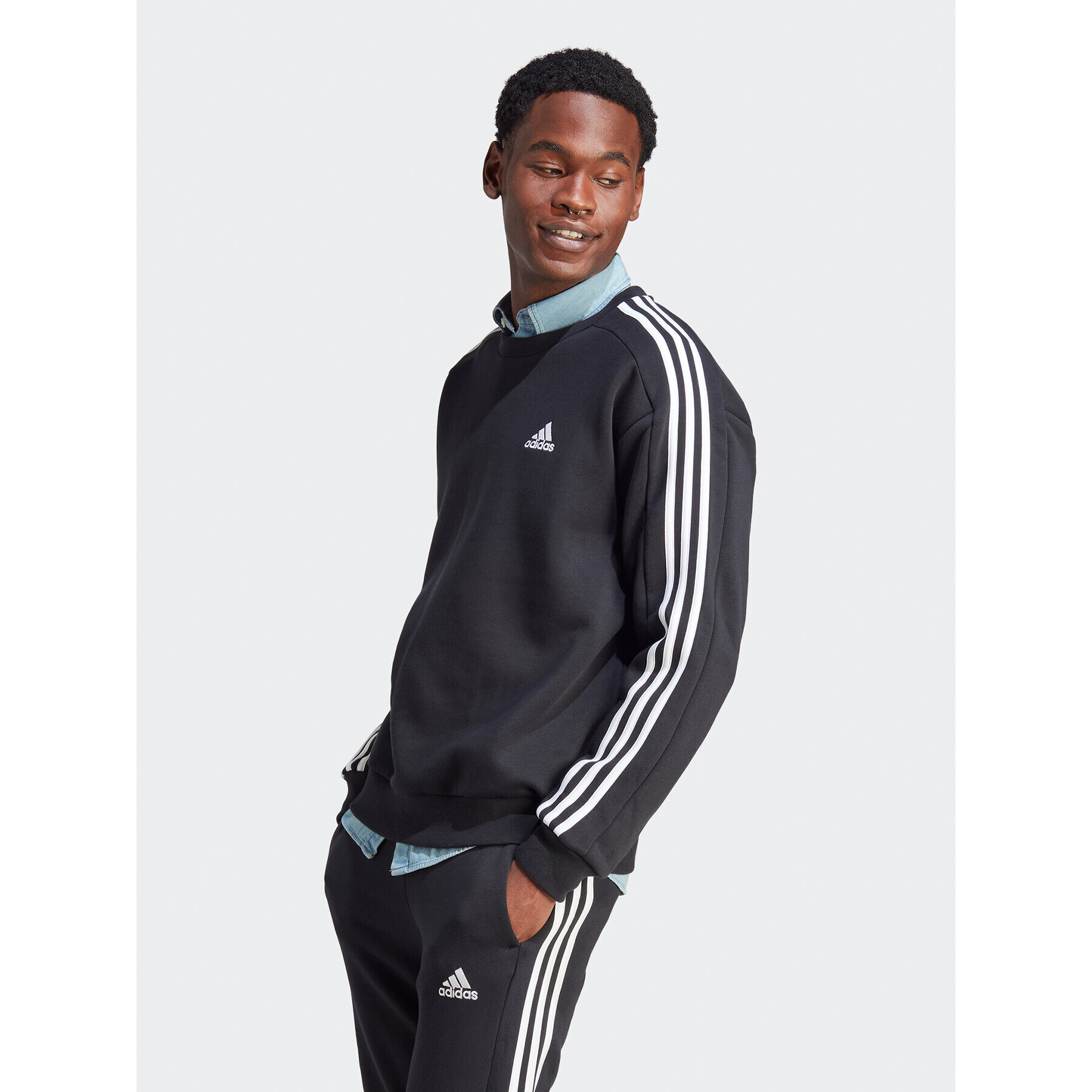 adidas Pulóver HZ6234 Fekete Loose Fit - Pepit.hu