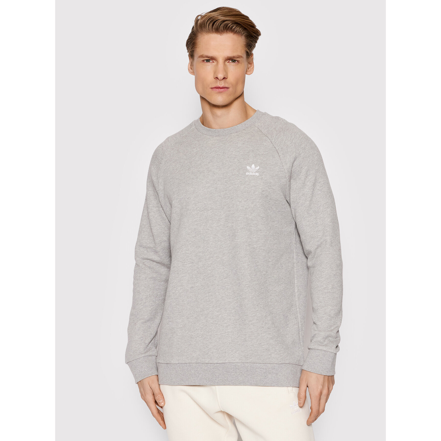 adidas Pulóver Trefoil Essential Crew DV1642 Szürke Standard Fit - Pepit.hu