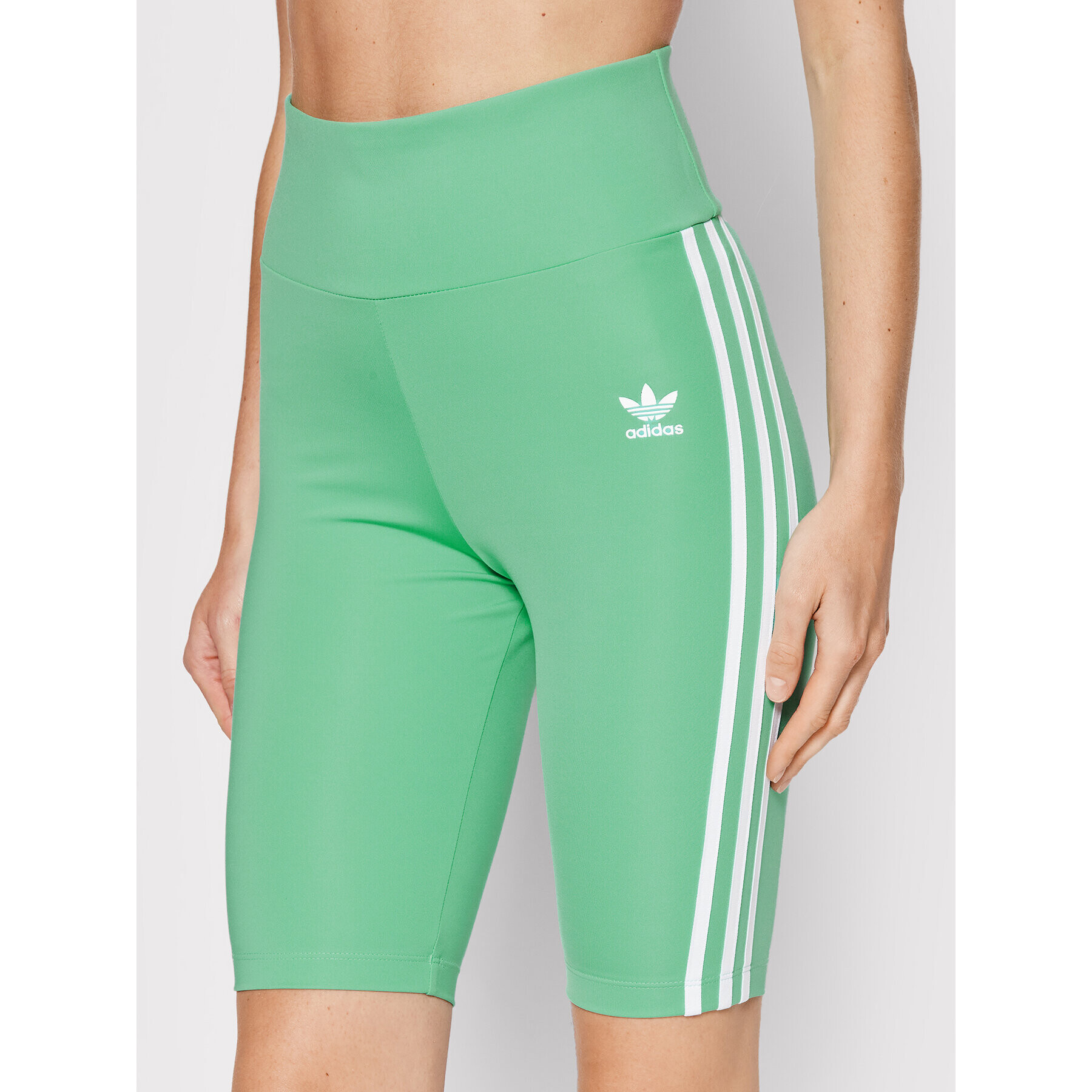 adidas Sport rövidnadrág adicolor Classics HE9503 Zöld Slim Fit - Pepit.hu