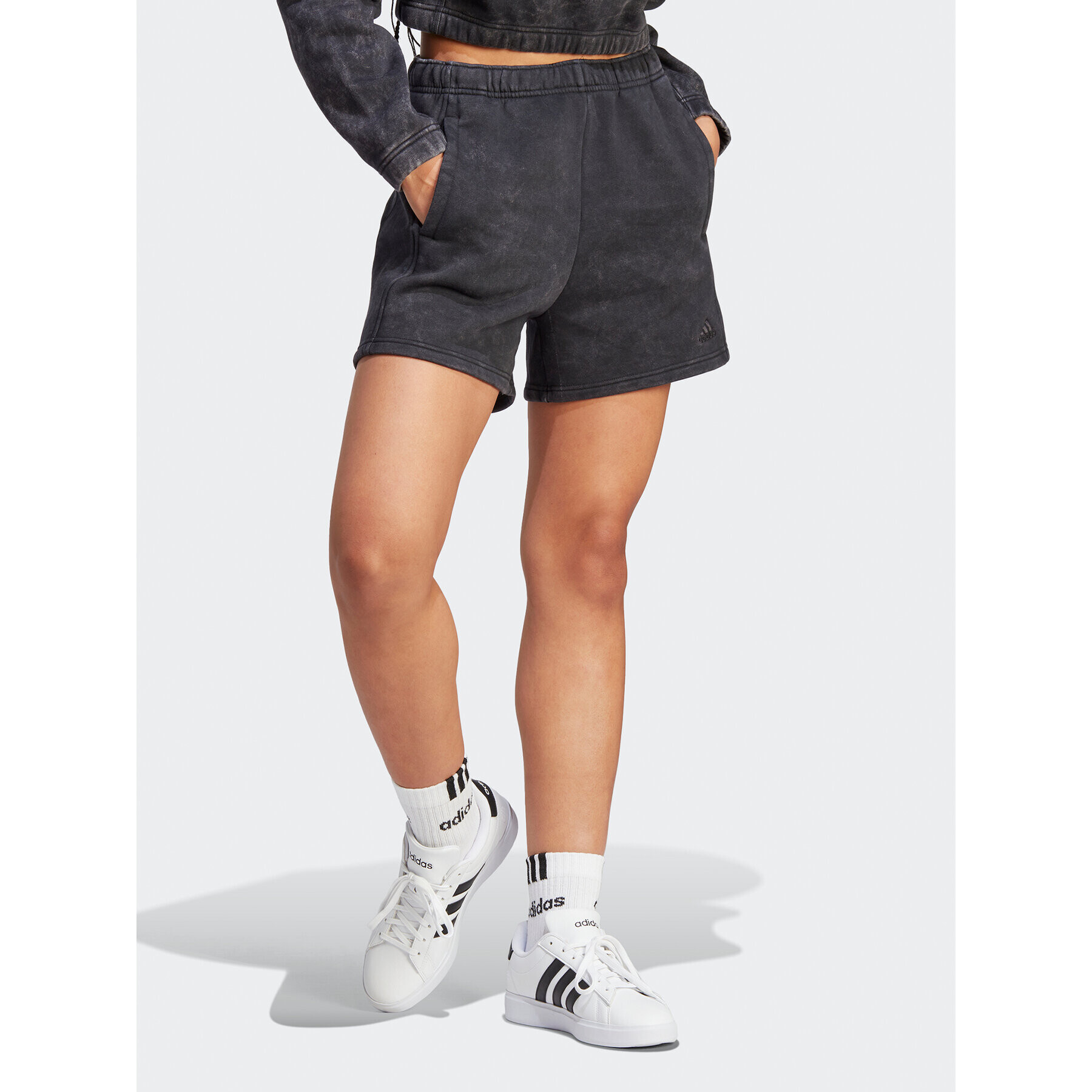 adidas Sport rövidnadrág ALL SZN Fleece Washed IL1513 Fekete Loose Fit - Pepit.hu