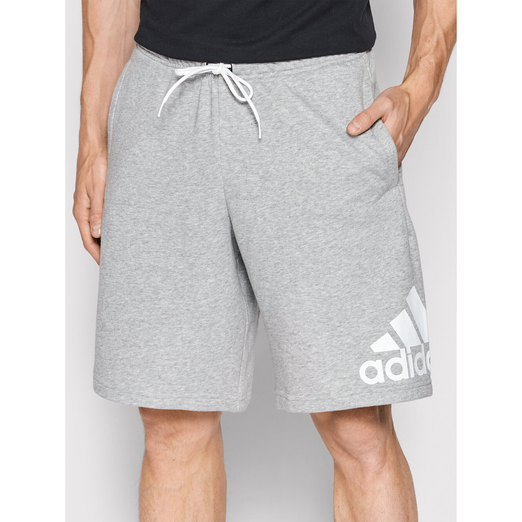 adidas Sport rövidnadrág Loungewear Must Haves Badge Of Sport EB5260 Szürke Regular Fit - Pepit.hu