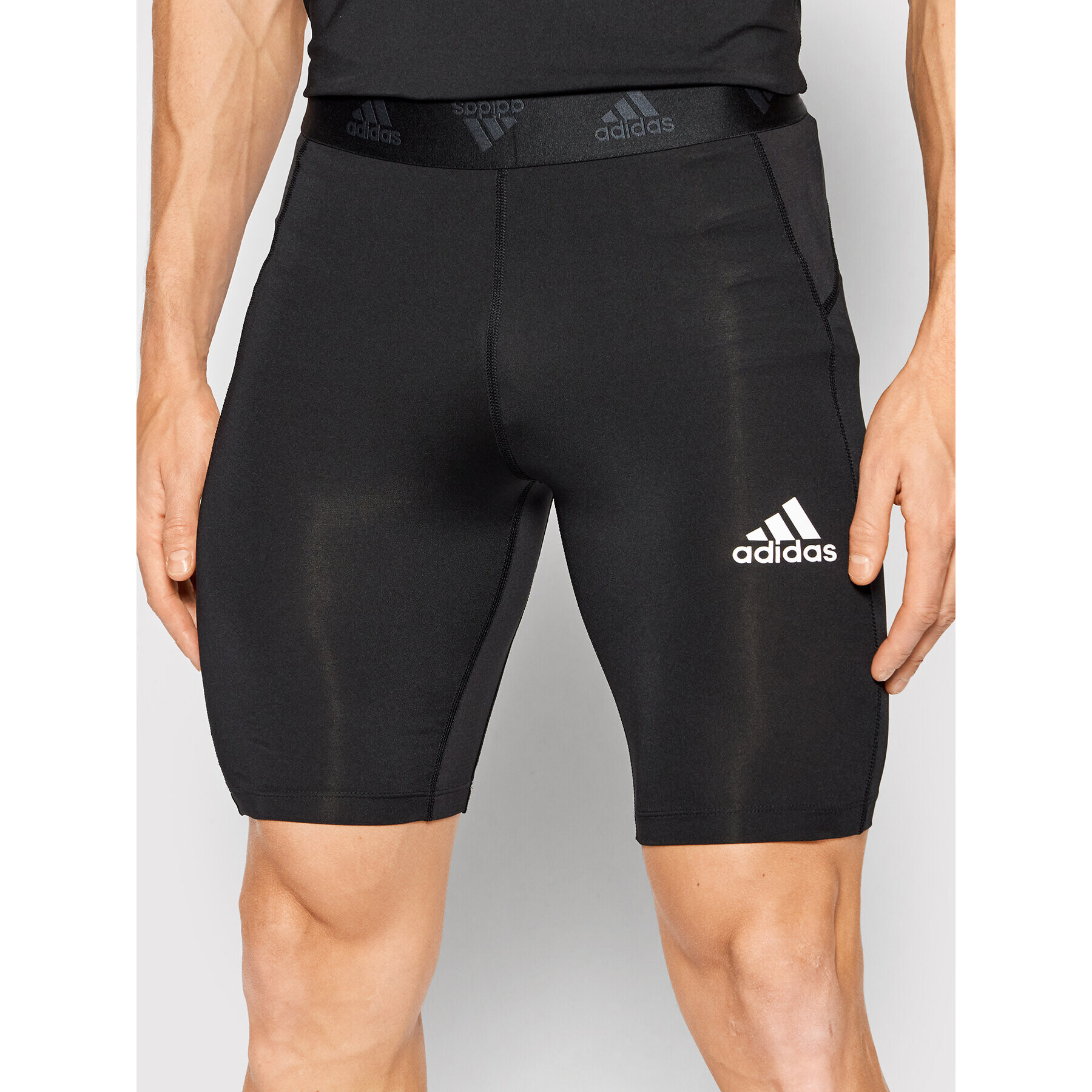 adidas Sport rövidnadrág Techfit GM5035 Fekete Slim Fit - Pepit.hu