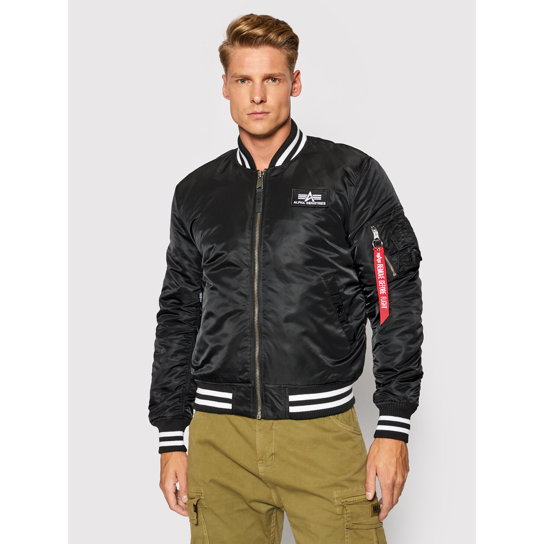 Alpha Industries Bomber dzseki College 118112 Fekete Regular Fit - Pepit.hu