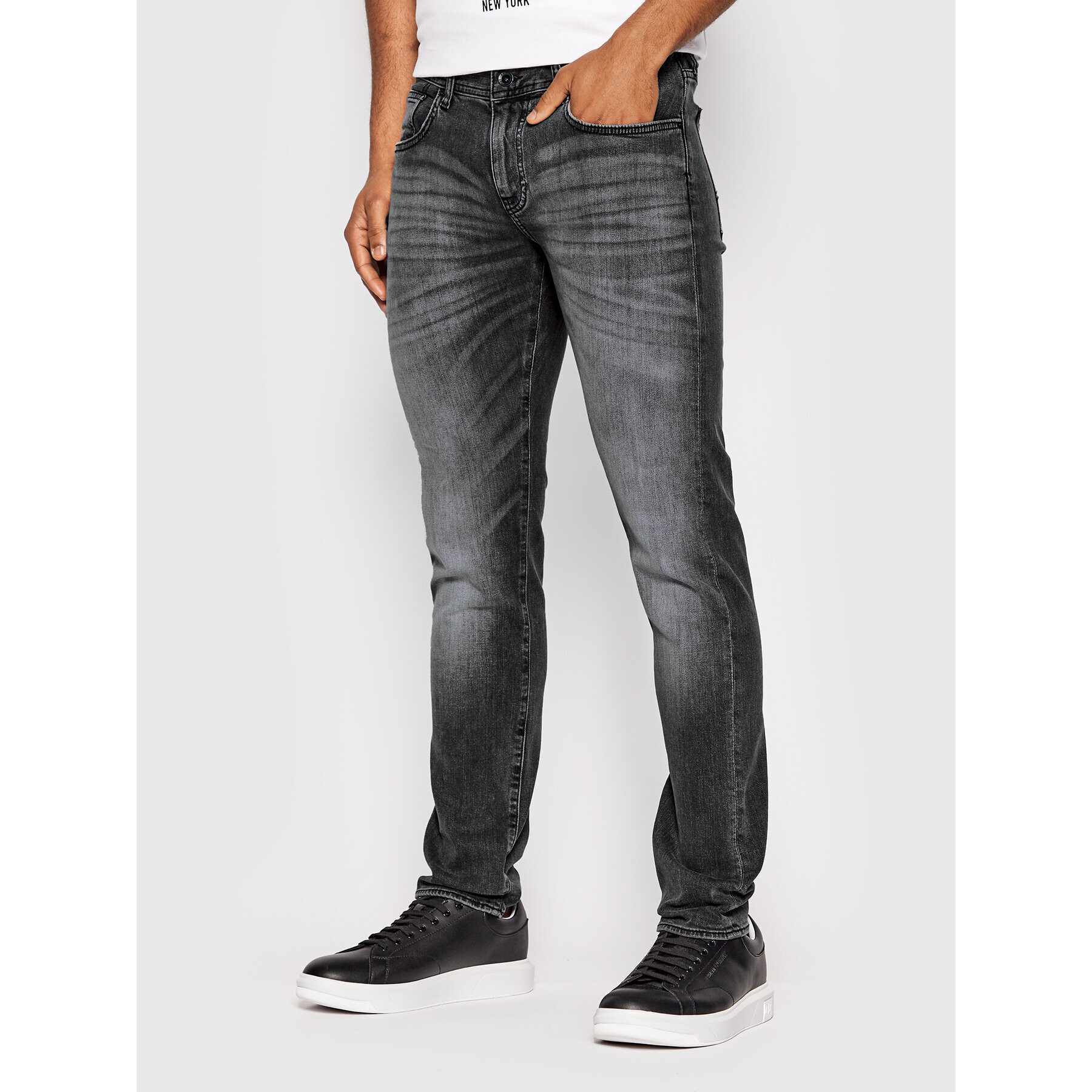 Armani Exchange Farmer 6LZJ13 Z1VTZ 0903 Szürke Slim Fit - Pepit.hu