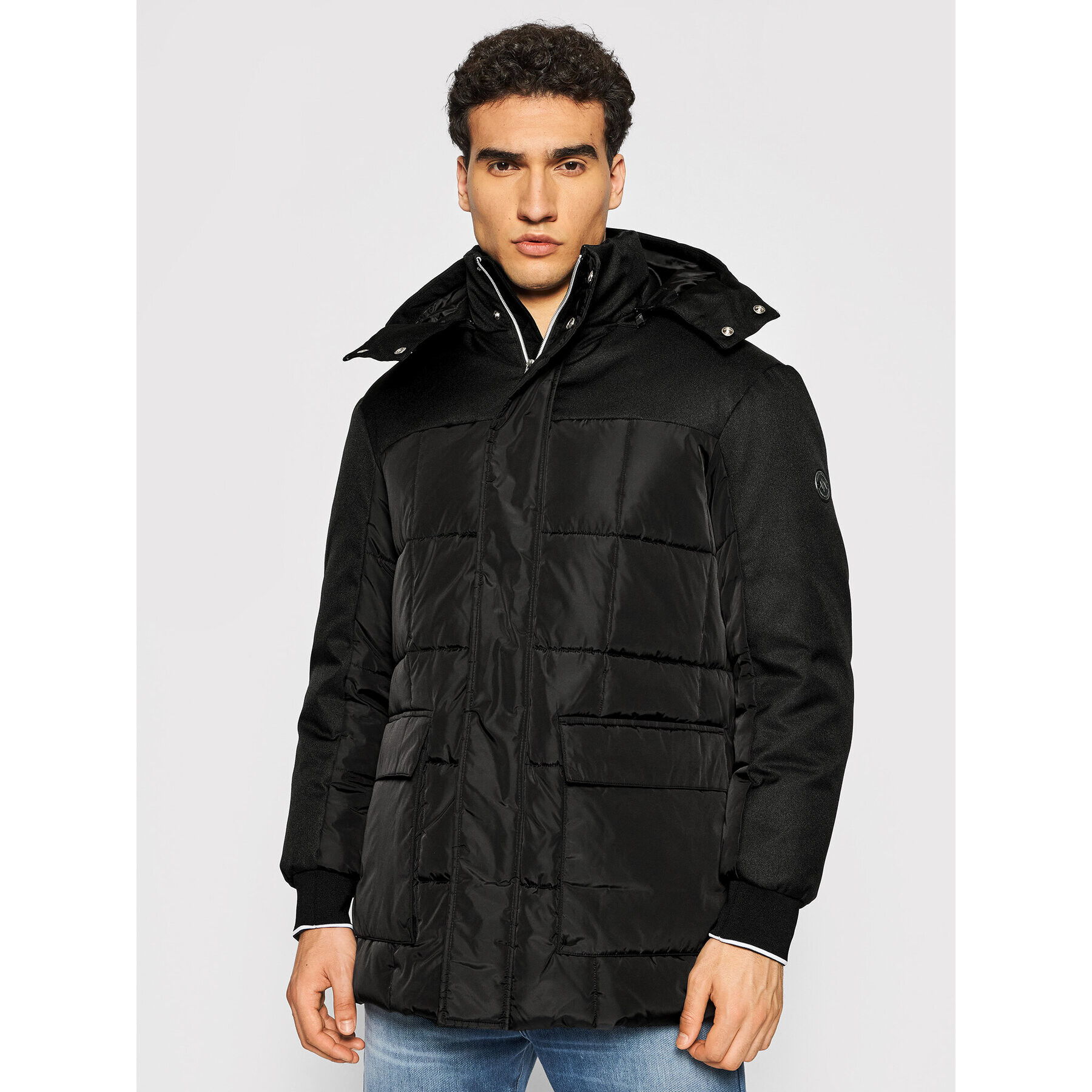 Armani Exchange Pehelykabát 6KZK01 ZNSHZ 1200 Fekete Regular Fit - Pepit.hu