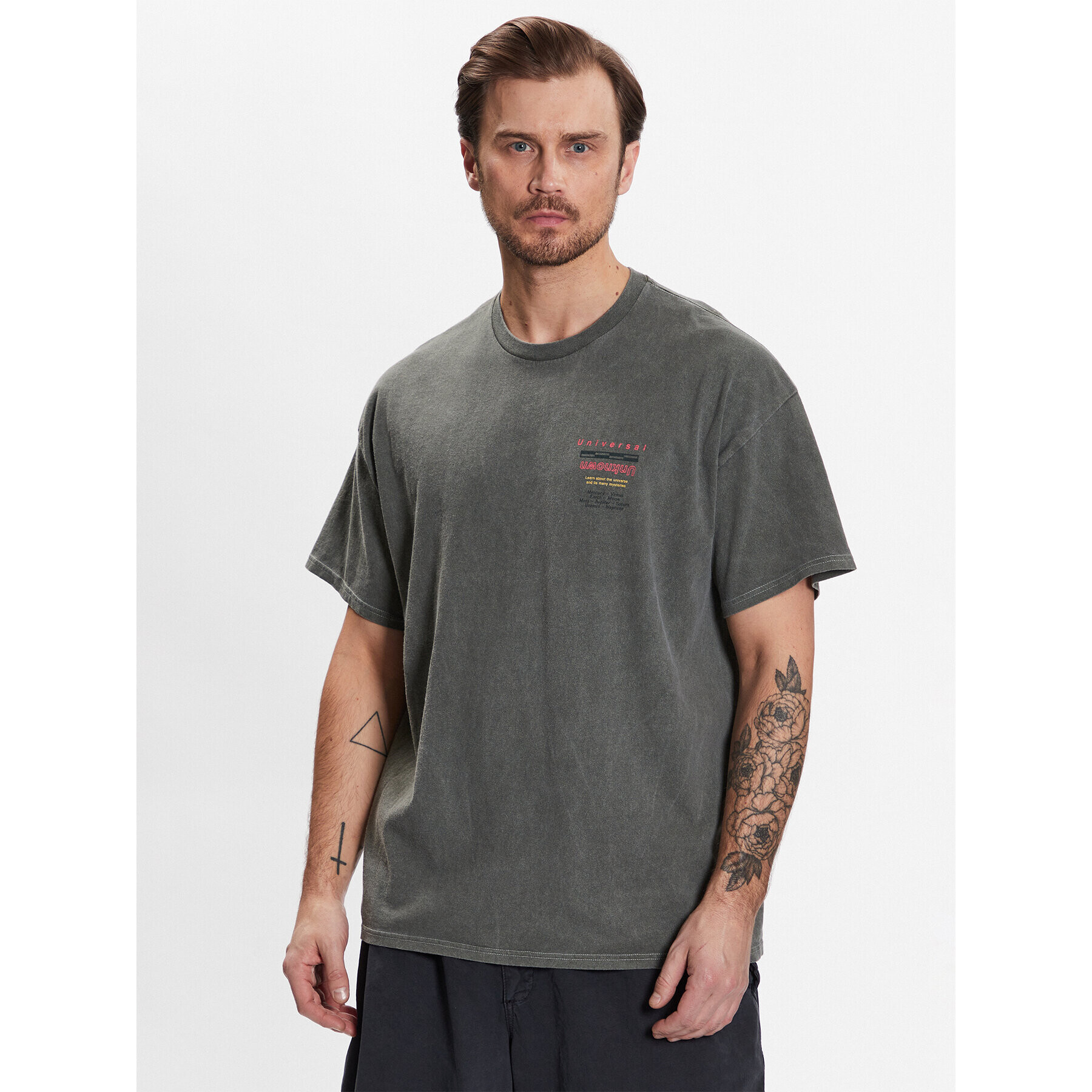 BDG Urban Outfitters Póló BDG UNIVERSAL UNKNOWN TEE 76741784 Khaki Oversize - Pepit.hu