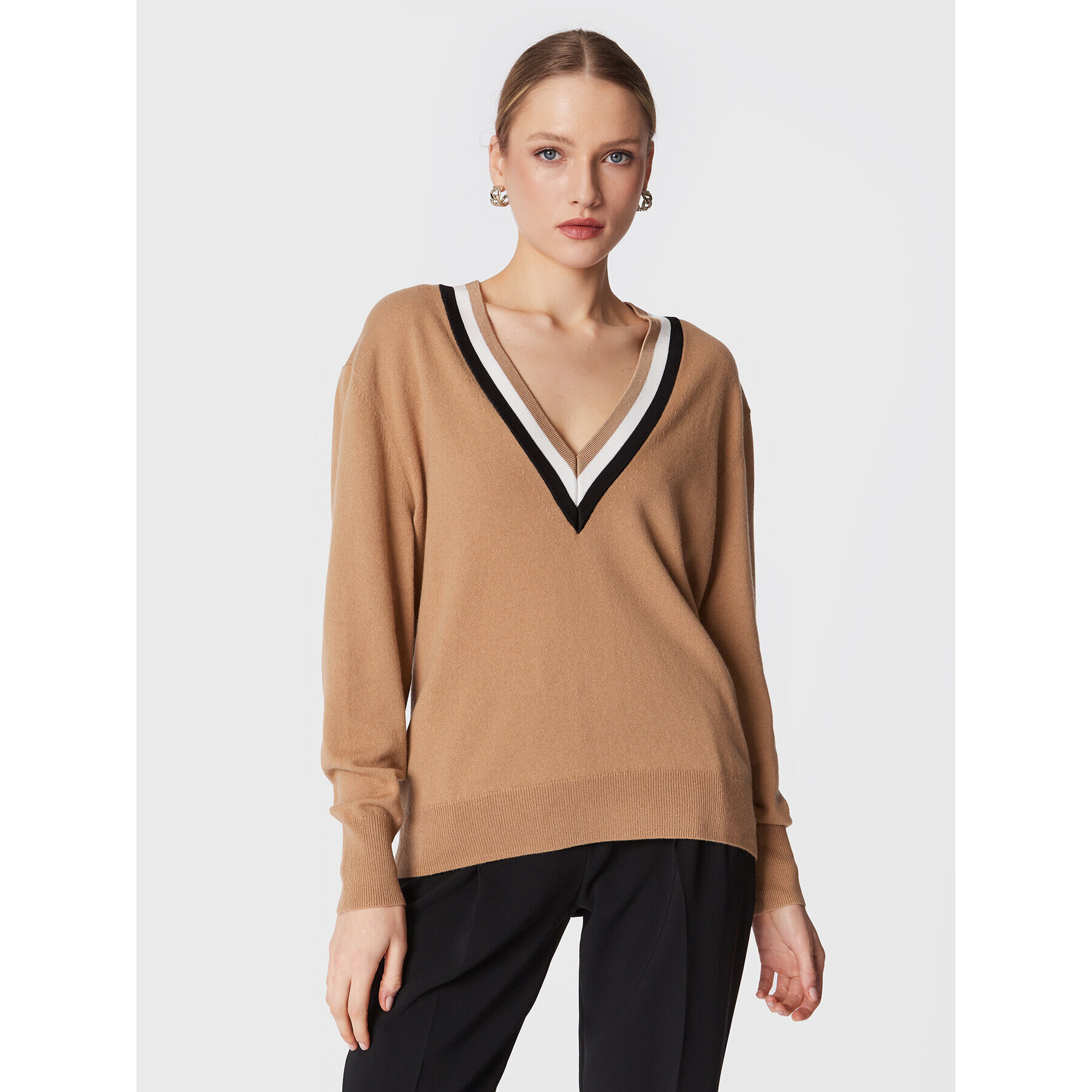 Boss Sweater Felipina 50476604 Barna Relaxed Fit - Pepit.hu