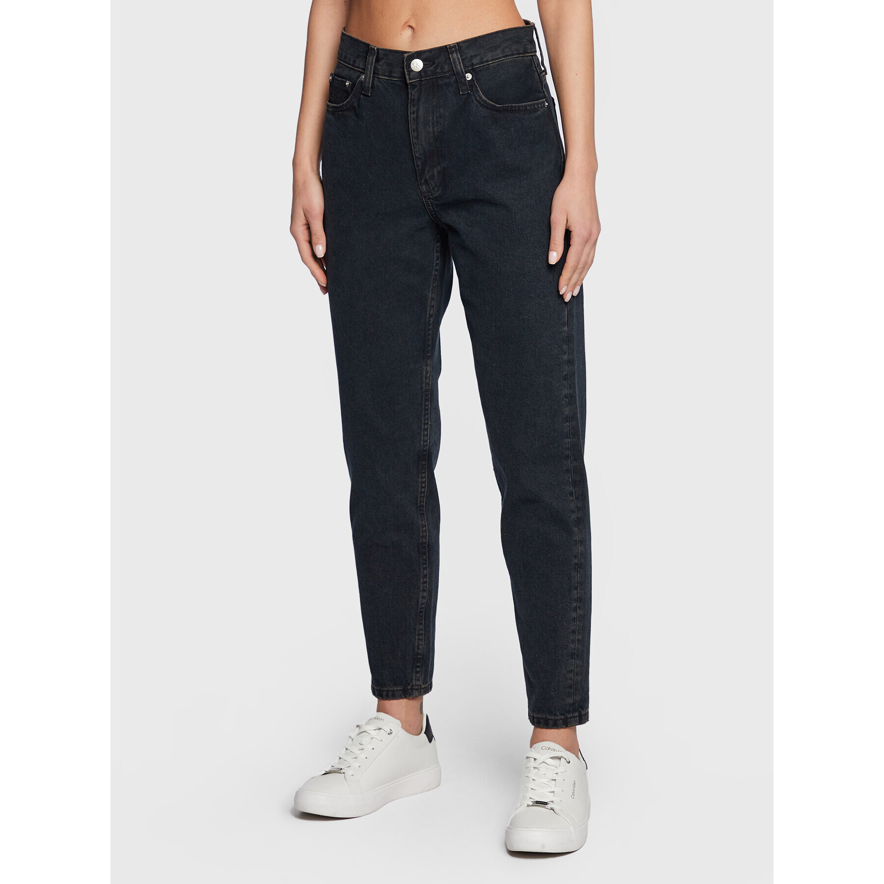 Calvin Klein Jeans Farmer J20J220203 Fekete Mom Fit - Pepit.hu