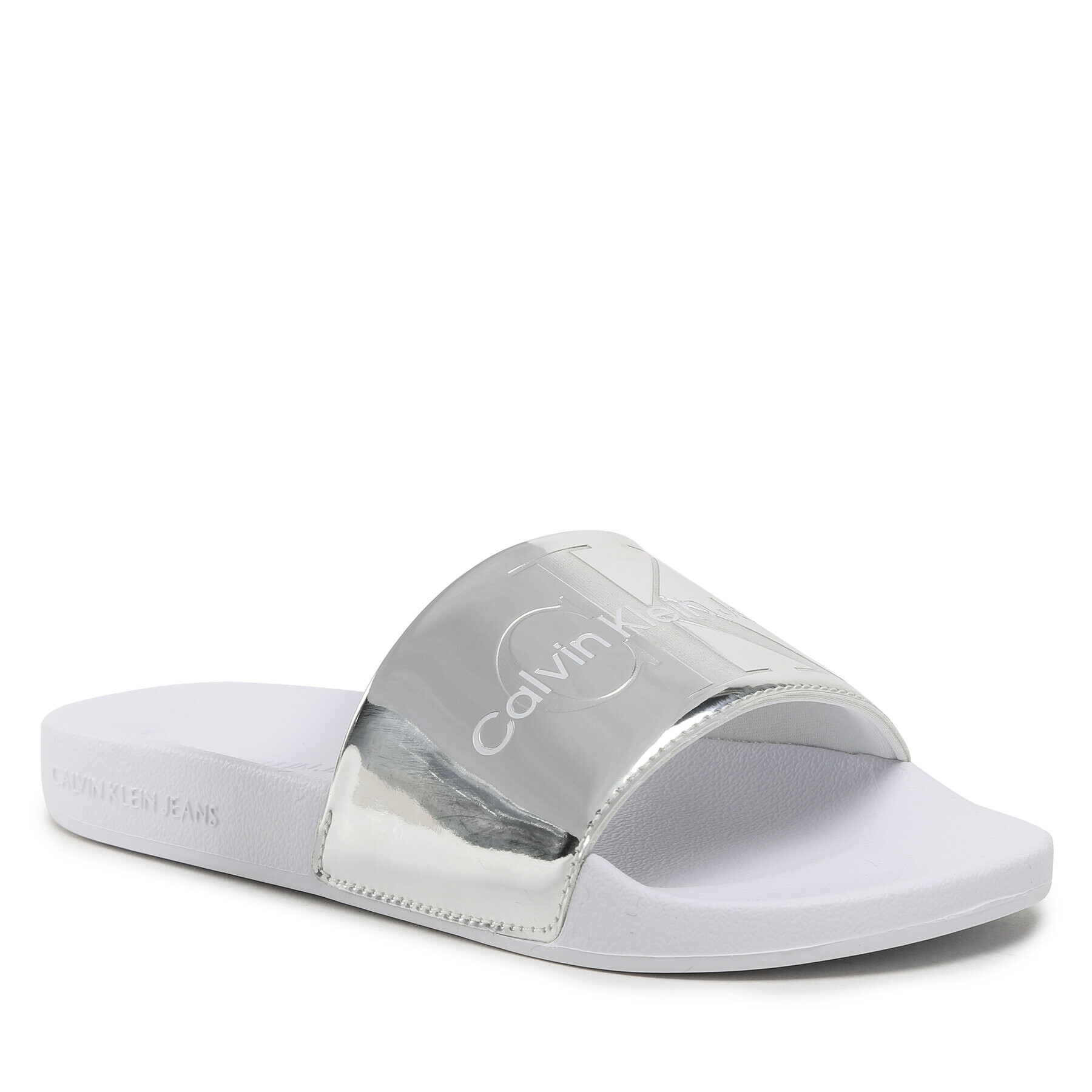 Calvin Klein Jeans Papucs Slide Metallic Monologo YW0YW00638 Ezüst - Pepit.hu