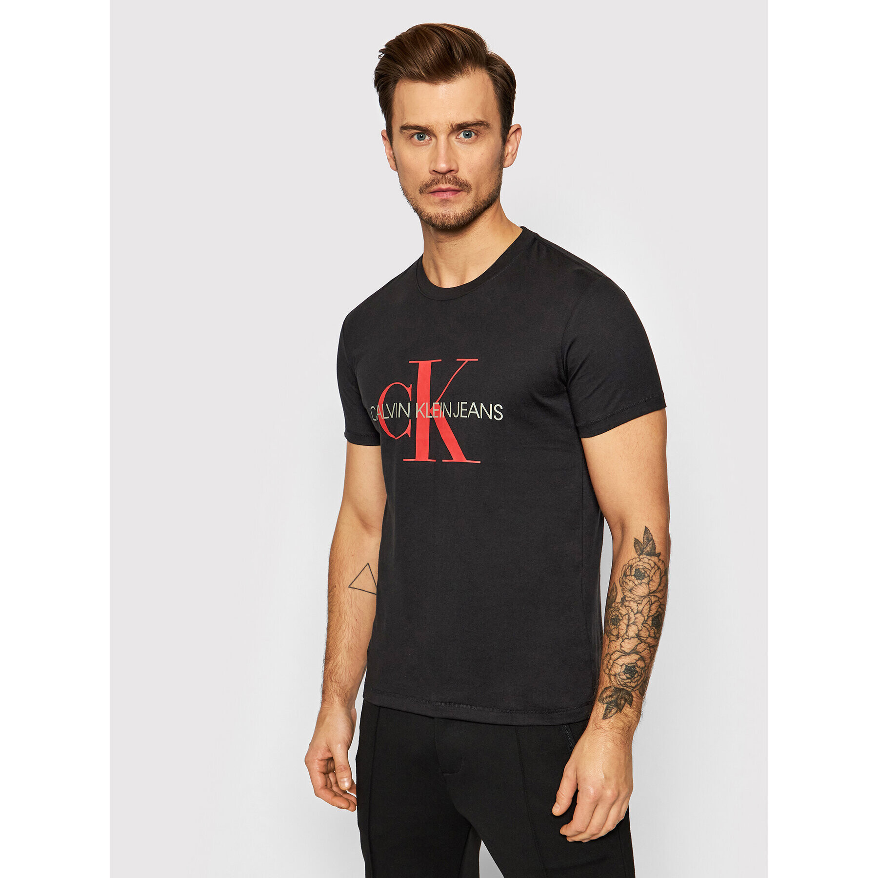 Calvin Klein Jeans Póló Essential J30J317065 Fekete Regular Fit - Pepit.hu