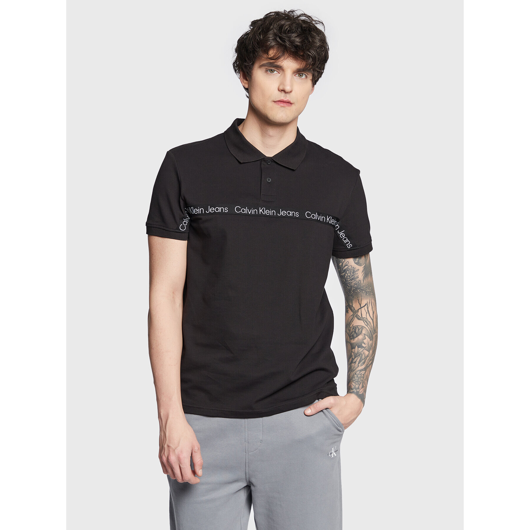 Calvin Klein Jeans Pólóing J30J322856 Fekete Regular Fit - Pepit.hu