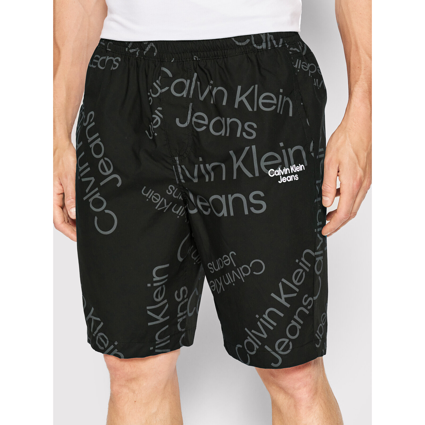 Calvin Klein Jeans Sport rövidnadrág J30J320072 Fekete Regular Fit - Pepit.hu