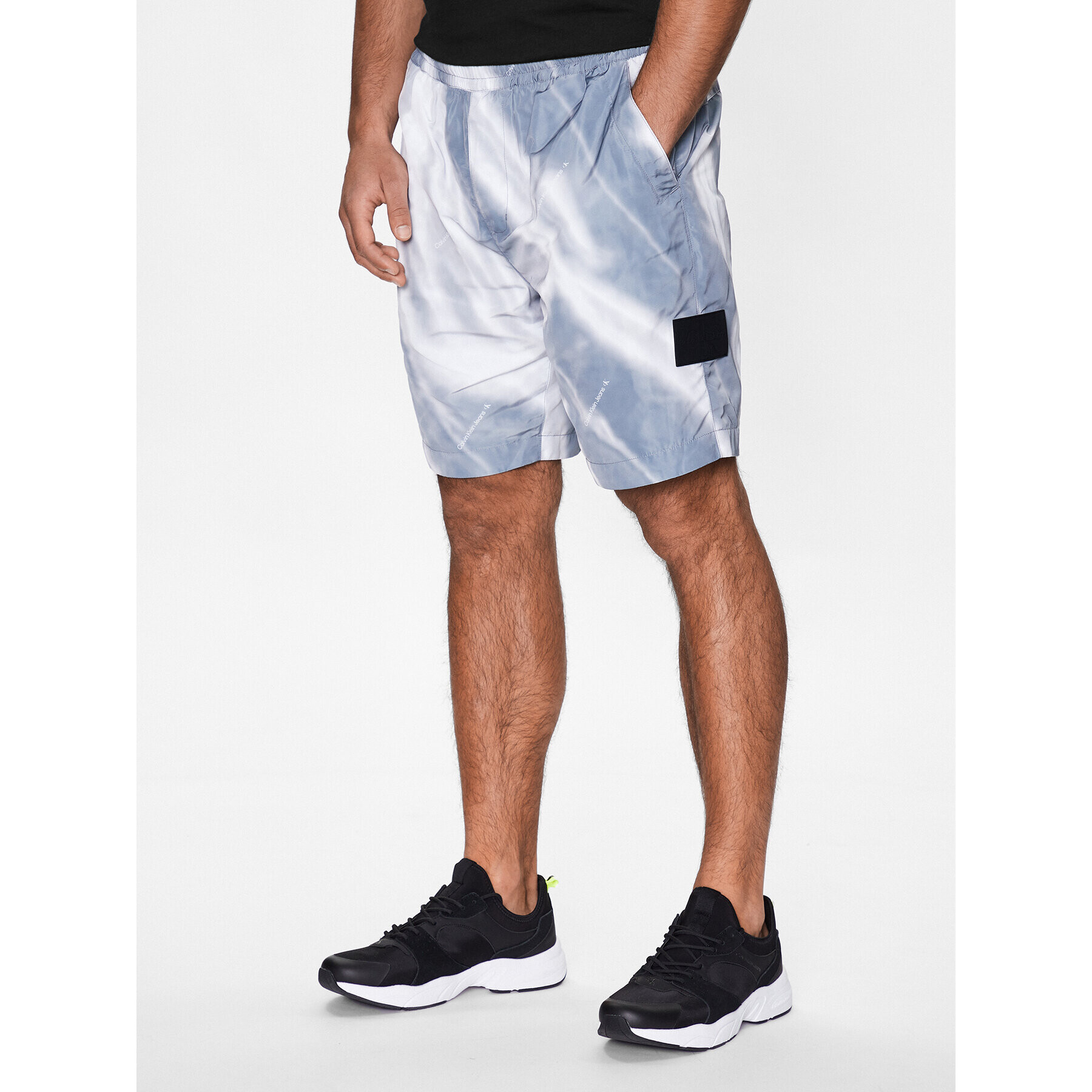 Calvin Klein Jeans Sport rövidnadrág J30J322909 Szürke Regular Fit - Pepit.hu