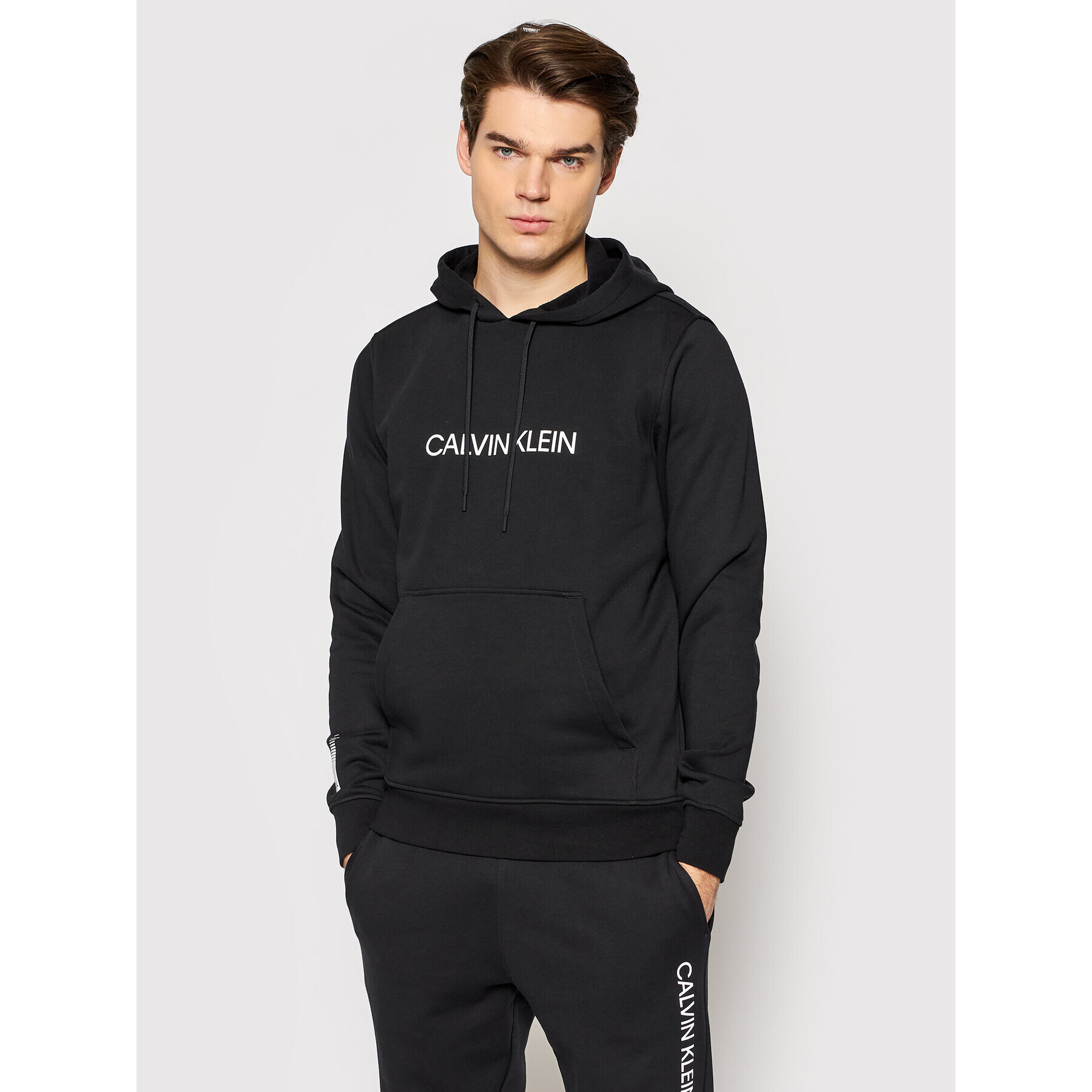 Calvin Klein Performance Pulóver 00GMF1W304 Fekete Regular Fit - Pepit.hu