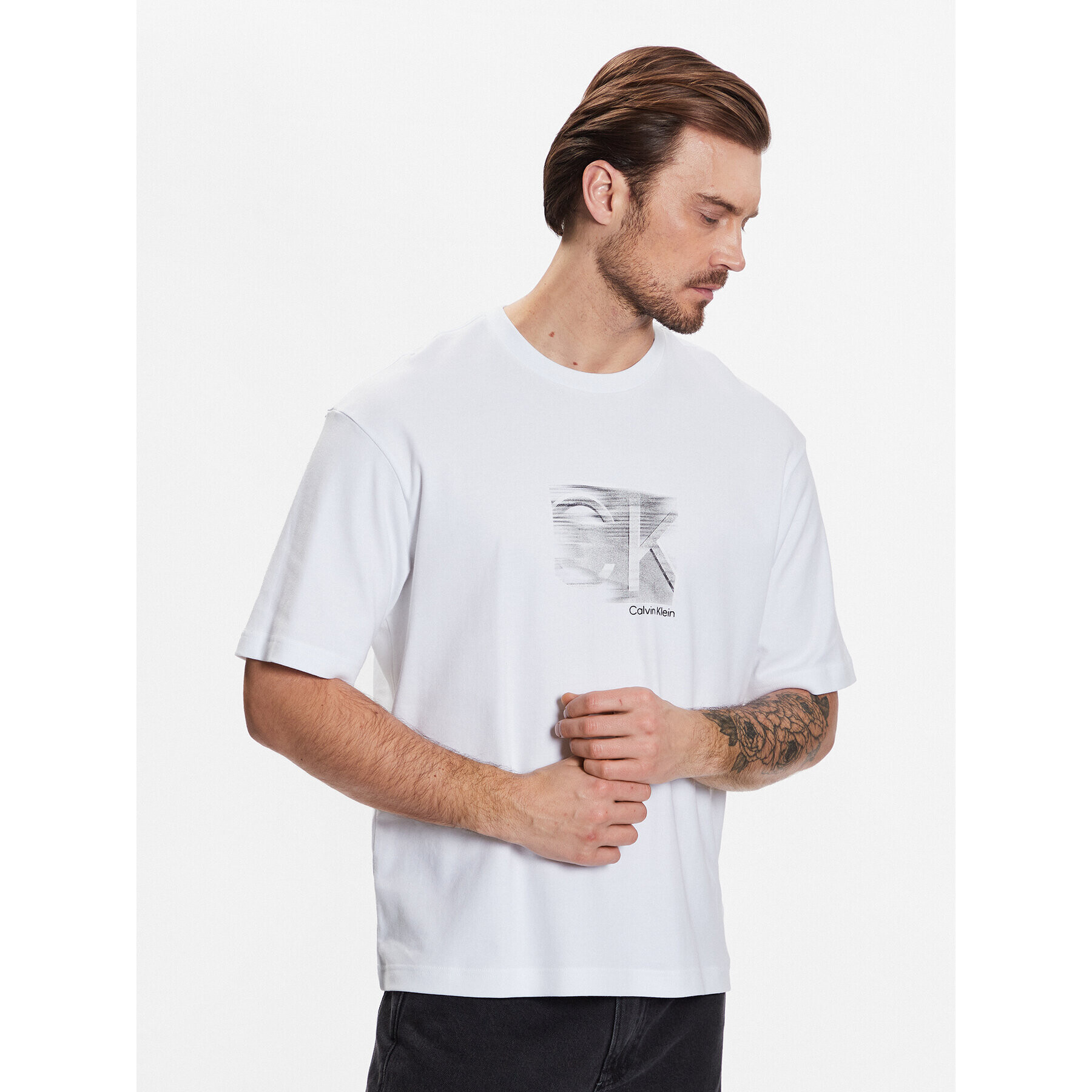 Calvin Klein Póló Motion Logo Modern Comfort Tee K10K111126 Fehér Regular Fit - Pepit.hu